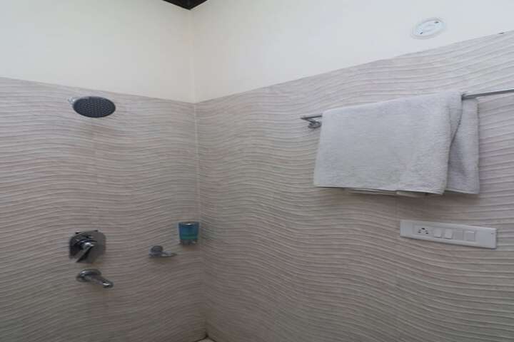 Room 15 of 21