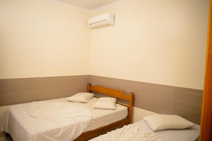 Room 17 of 38