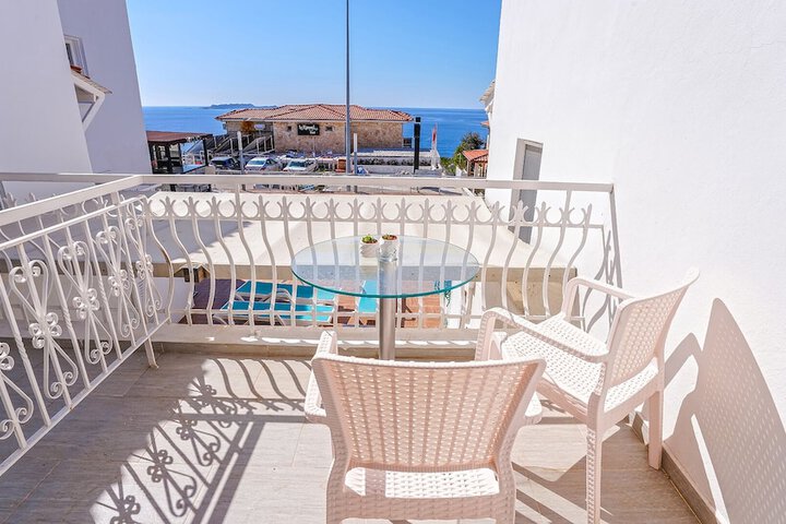 Terrace/Patio 64 of 101