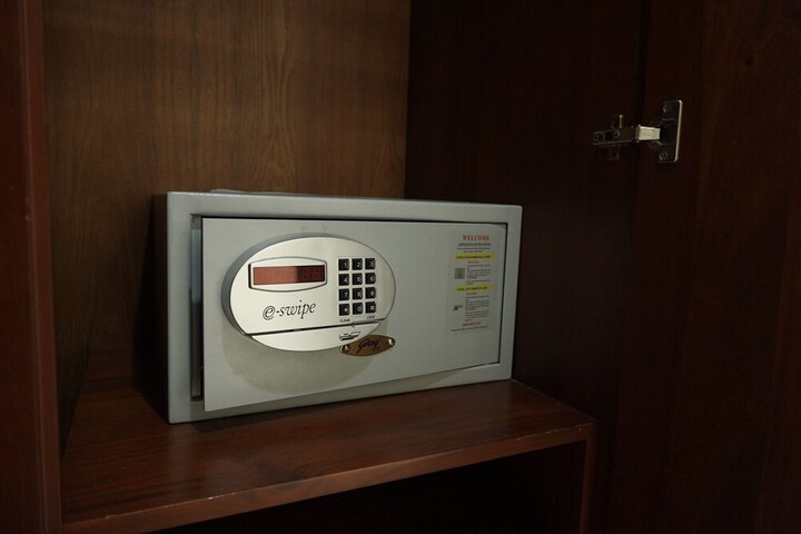 Room 22 of 39
