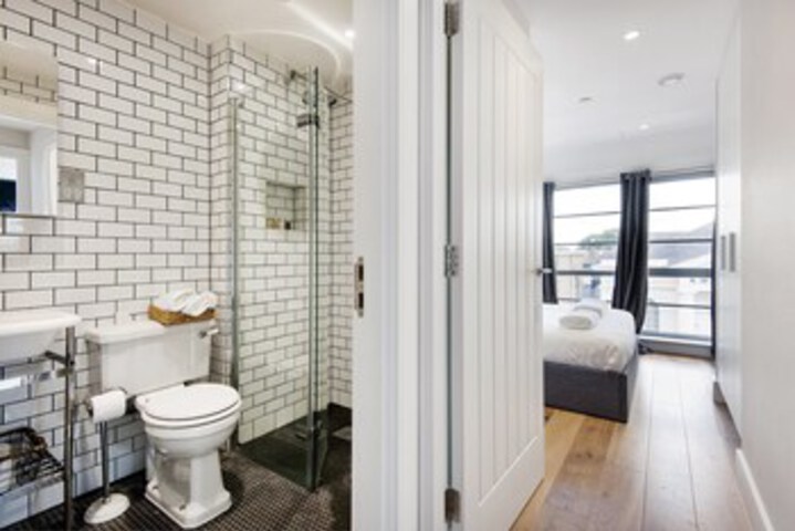 Room 4 of 29