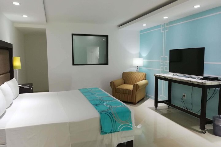 Room 20 of 93
