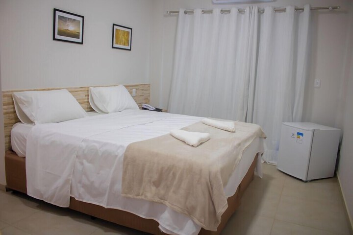 Room 6 of 13