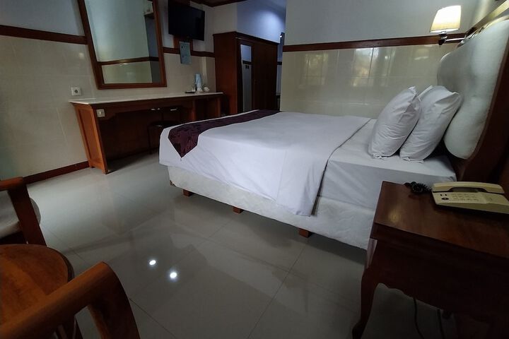 Room 5 of 57