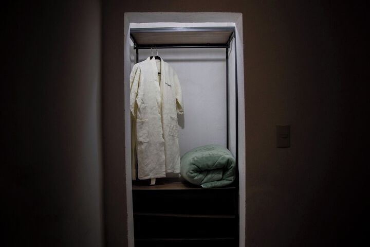 Room 34 of 101