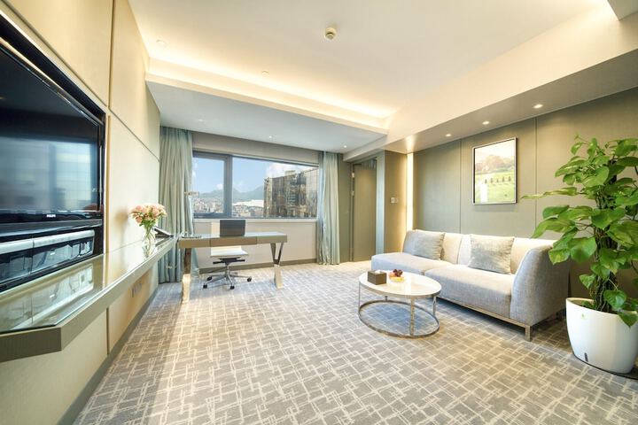Room 21 of 53