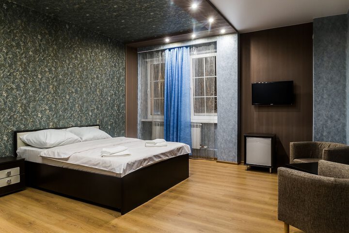 Room 8 of 37