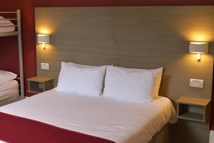 Room 5 of 22