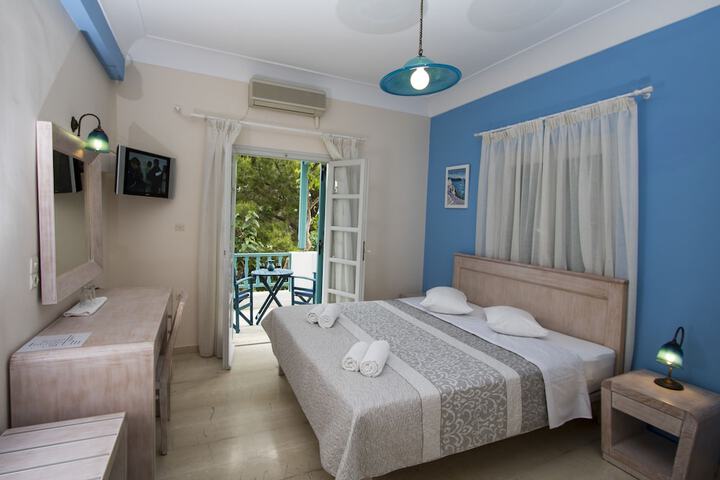 Room 15 of 46