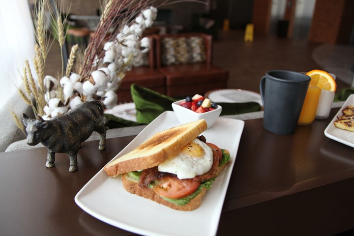 Breakfast meal