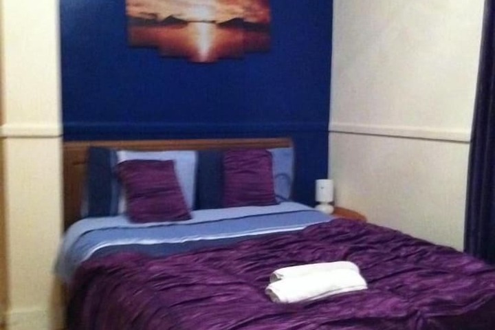 Room 3 of 18