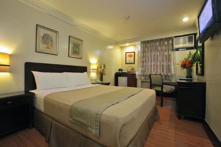 Room 10 of 56