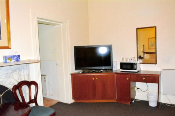 Room 636 of 768