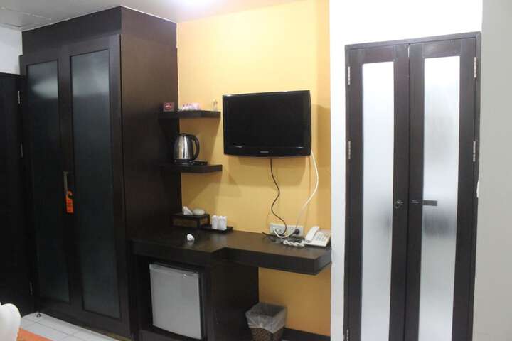 Room 26 of 53