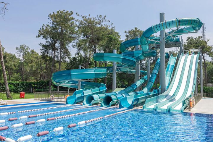 Pool 125 of 417
