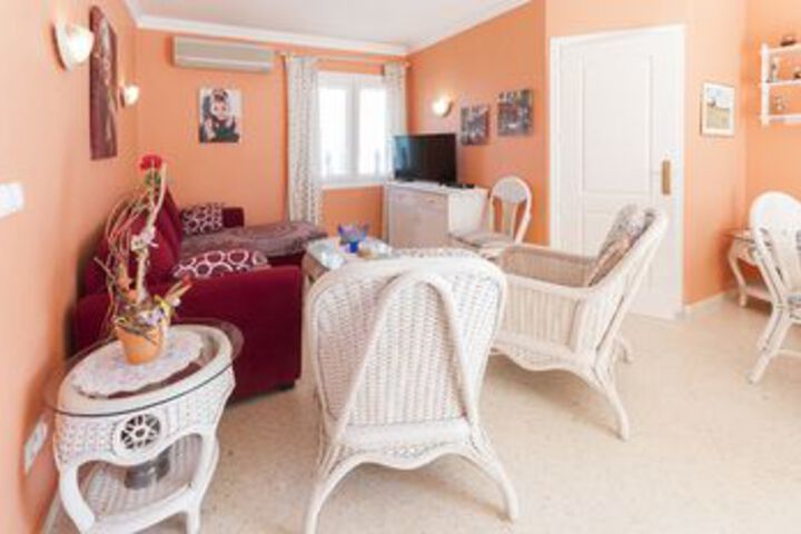 Room 8 of 19