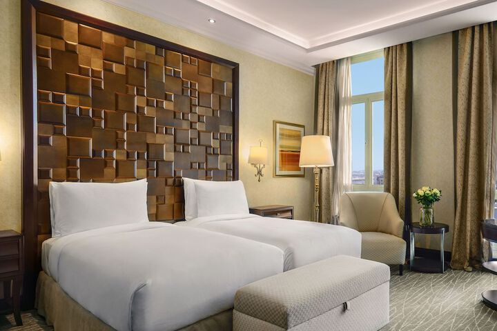 Room 41 of 208