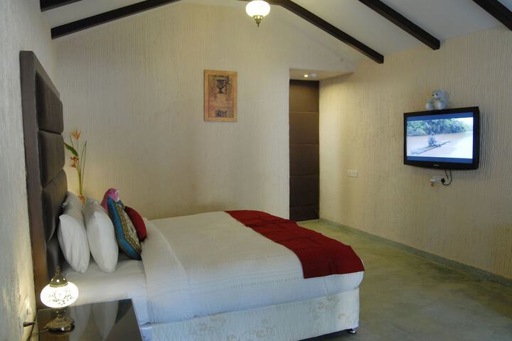 Room 10 of 45