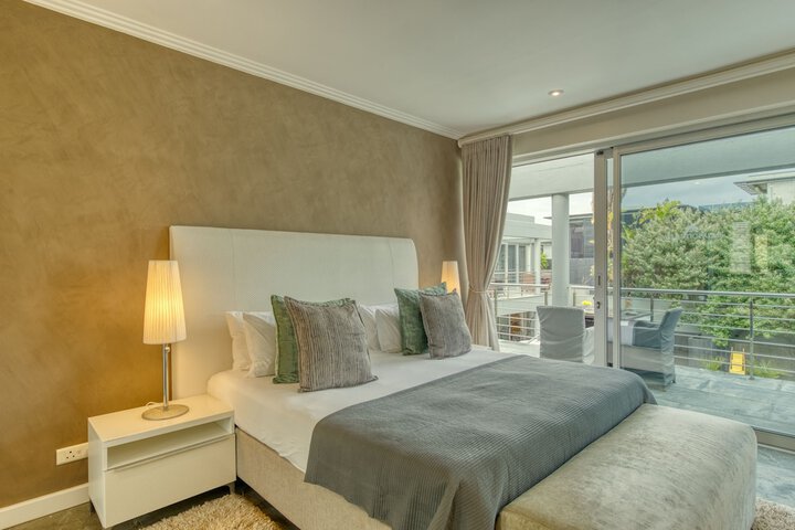 Room 21 of 146