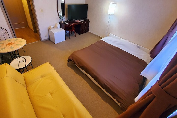 Room 36 of 69
