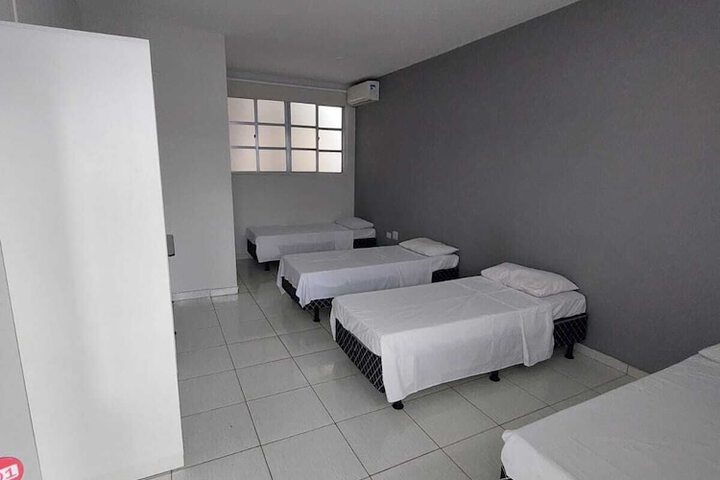 Room 2 of 9