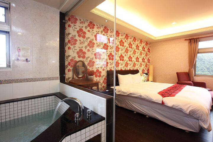 Room 10 of 79