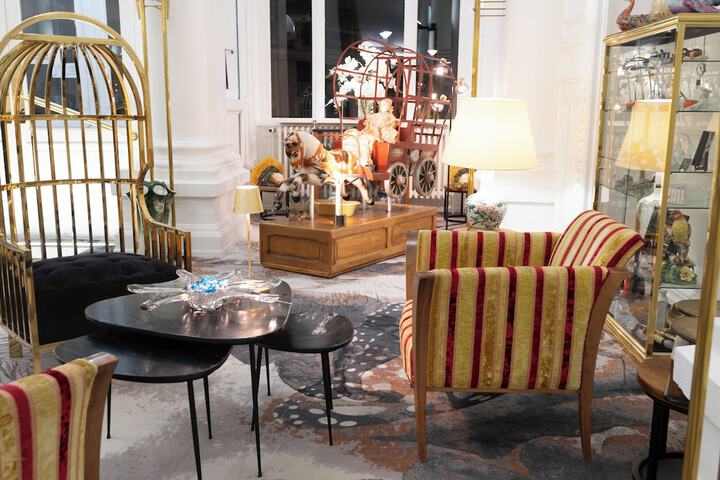 Entrance & Lobby