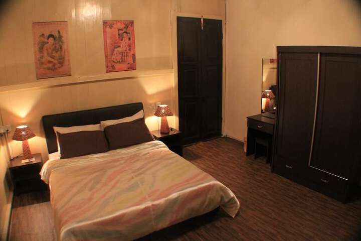 Room 16 of 37