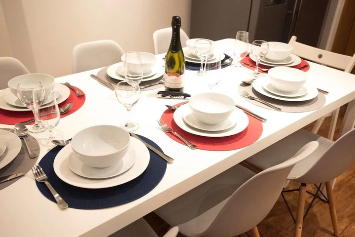 Dining 16 of 20
