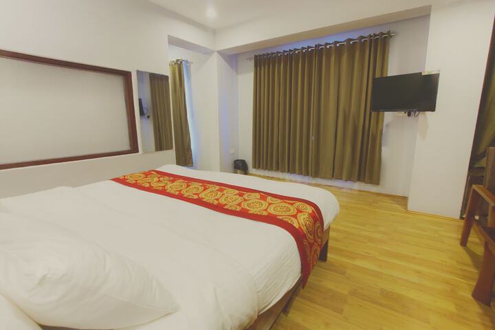 Room 7 of 17