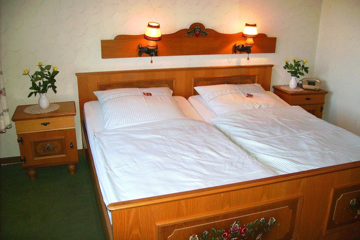 Room 2 of 12