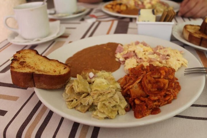 Breakfast/Coffee Service 28 of 36