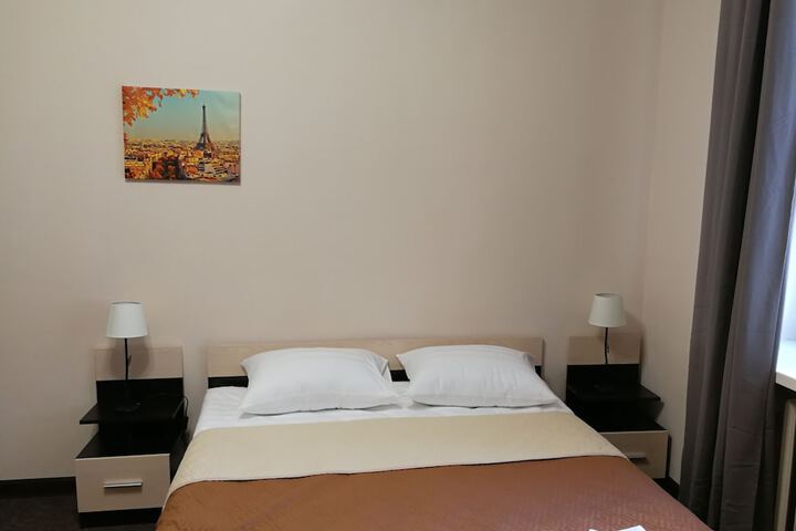 Room 11 of 94