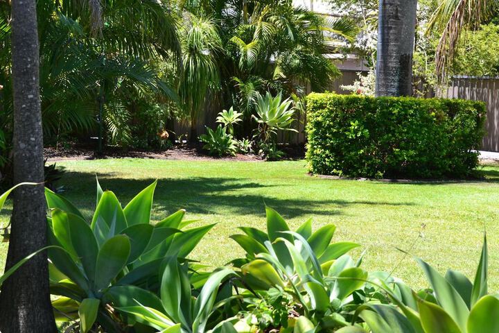 Property Grounds 20 of 27