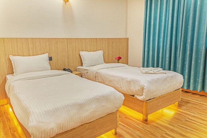 Room 9 of 23