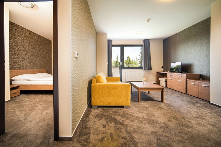 Room 19 of 126