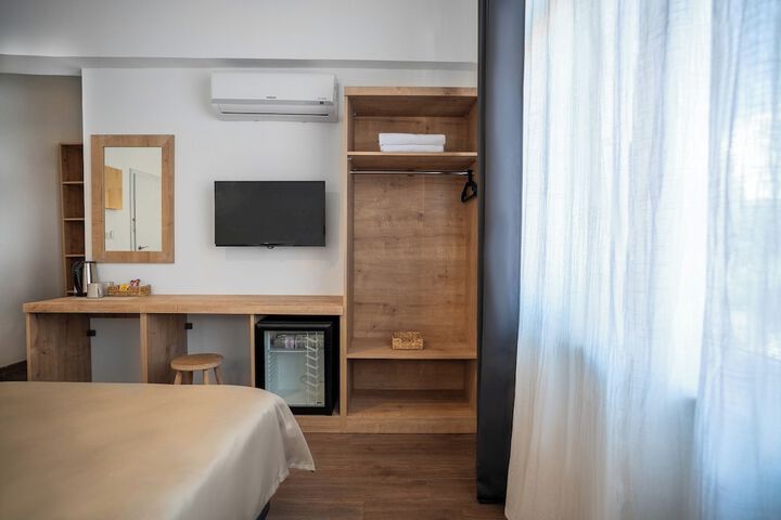 Room 5 of 57