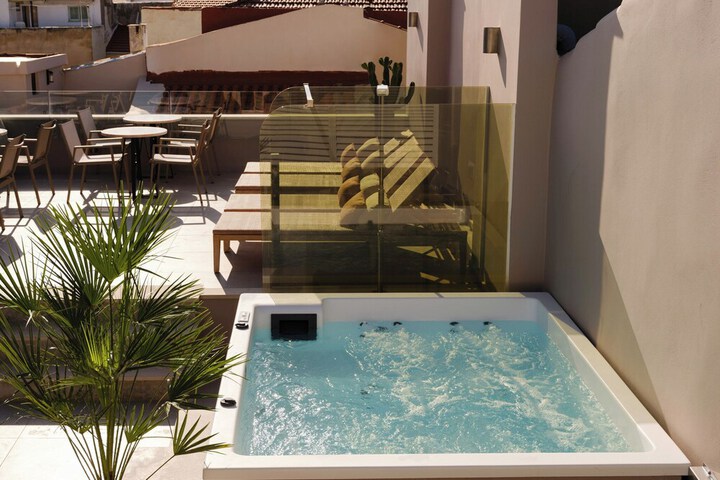 Pool 26 of 43