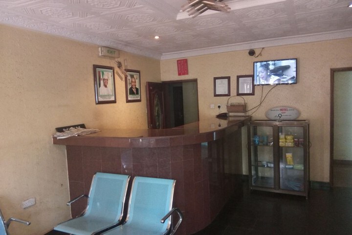 CUNIC SUITES