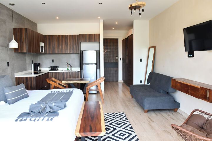 Room 15 of 35