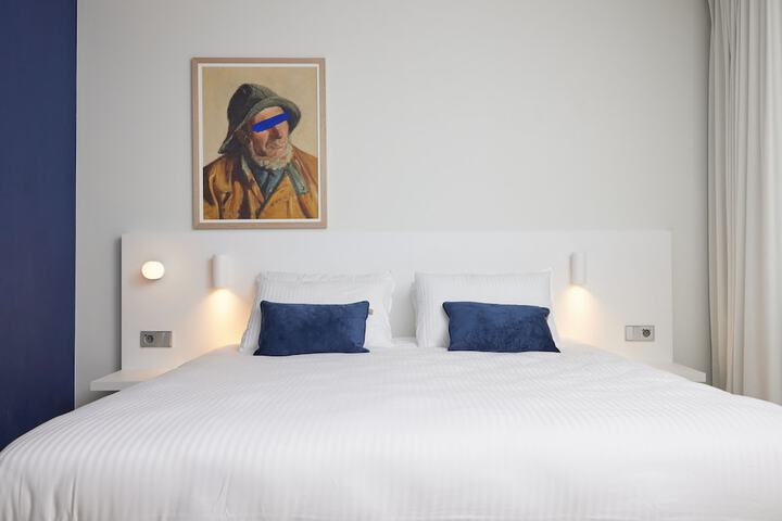 Room 27 of 68