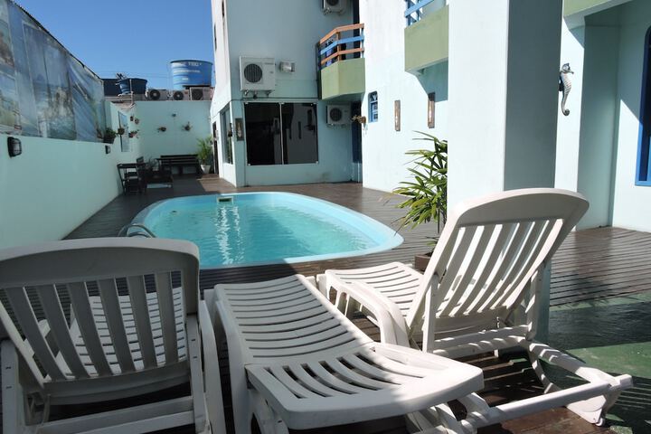 Hotel Pool