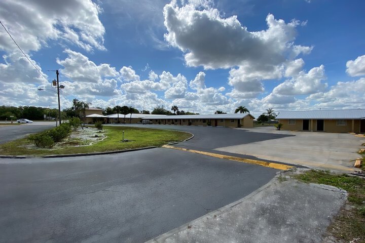 Property Grounds 19 of 21