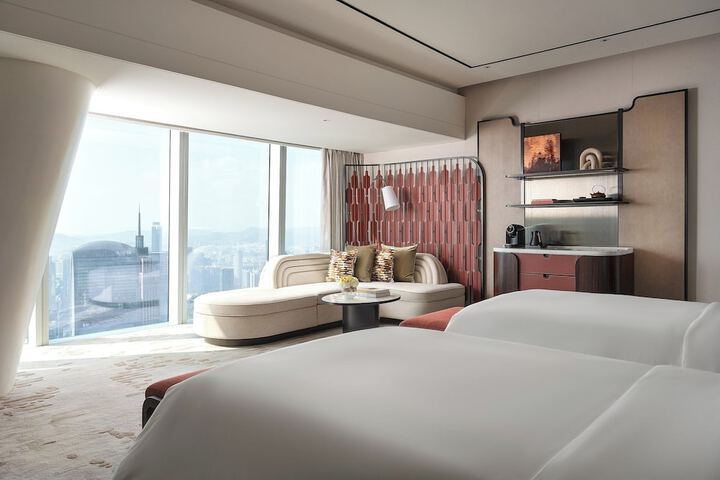 Room 49 of 95