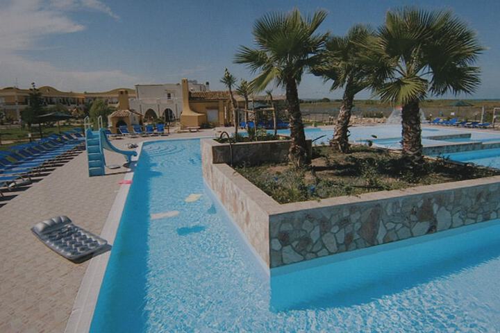 Hotel Pool