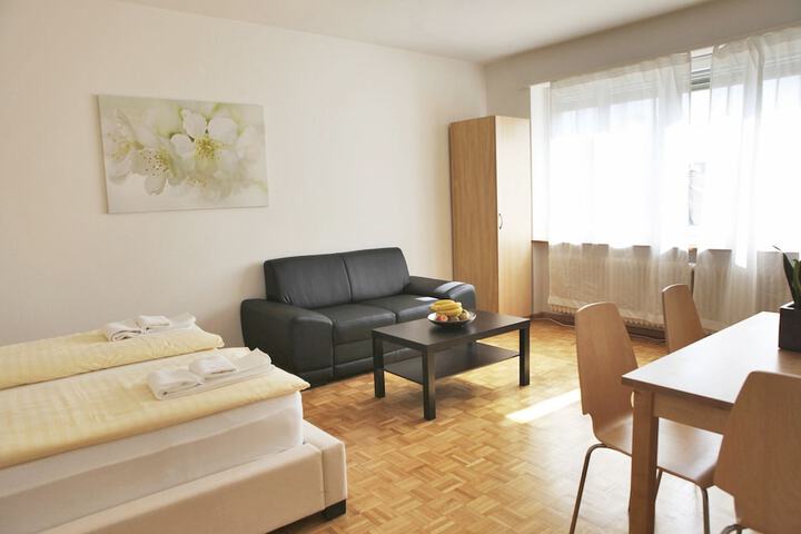 Room 2 of 8