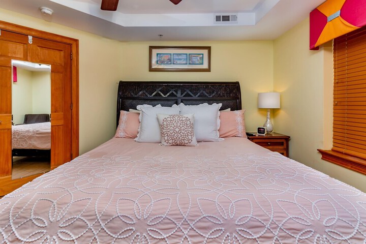 Room 4 of 105