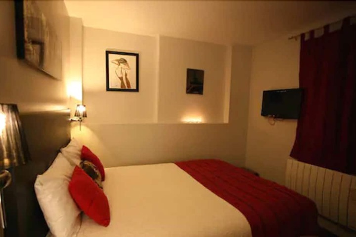 Room 22 of 62