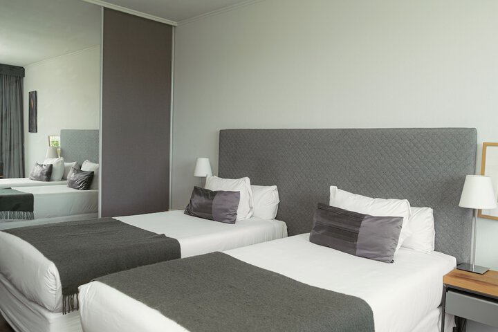Room 16 of 49