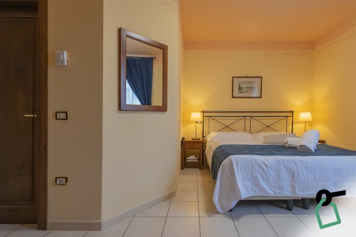 Room 15 of 40